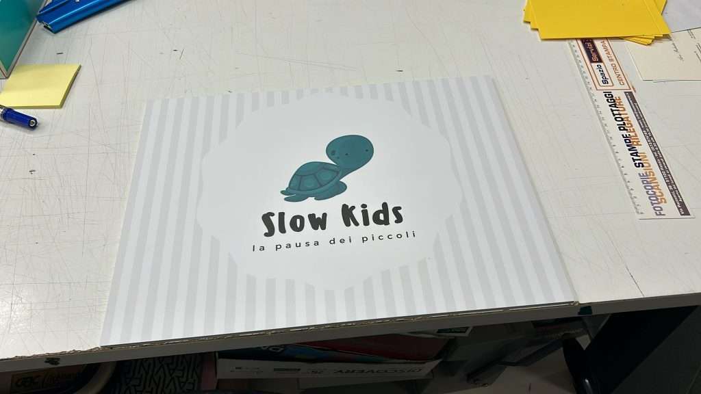 Si è svolto lo scorso 17 marzo con entusiasmo e partecipazione da parte di grandi e piccini il laboratorio 'Lo Spartito sonoro. Suoni colori e... fantasia!' il primo di una serie di laboratori ideati UAU Factory in collaborazione con mister wizard e i partners La Forneria di Jessica, Slow Coffee e love slowlab.