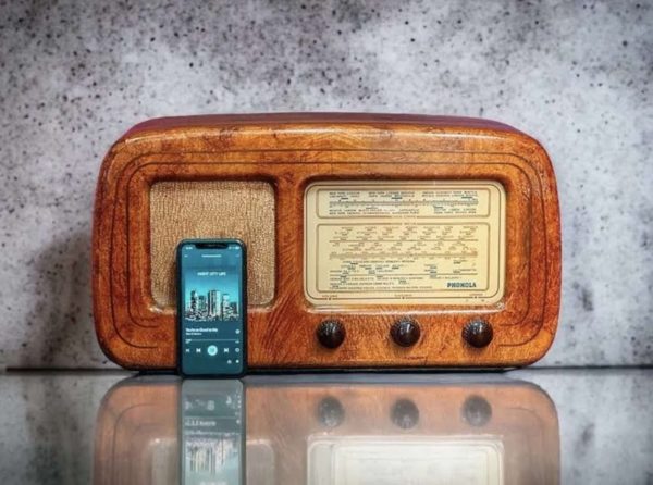 Erwitt Radio: visione del vintage che non si limita all’oggetto