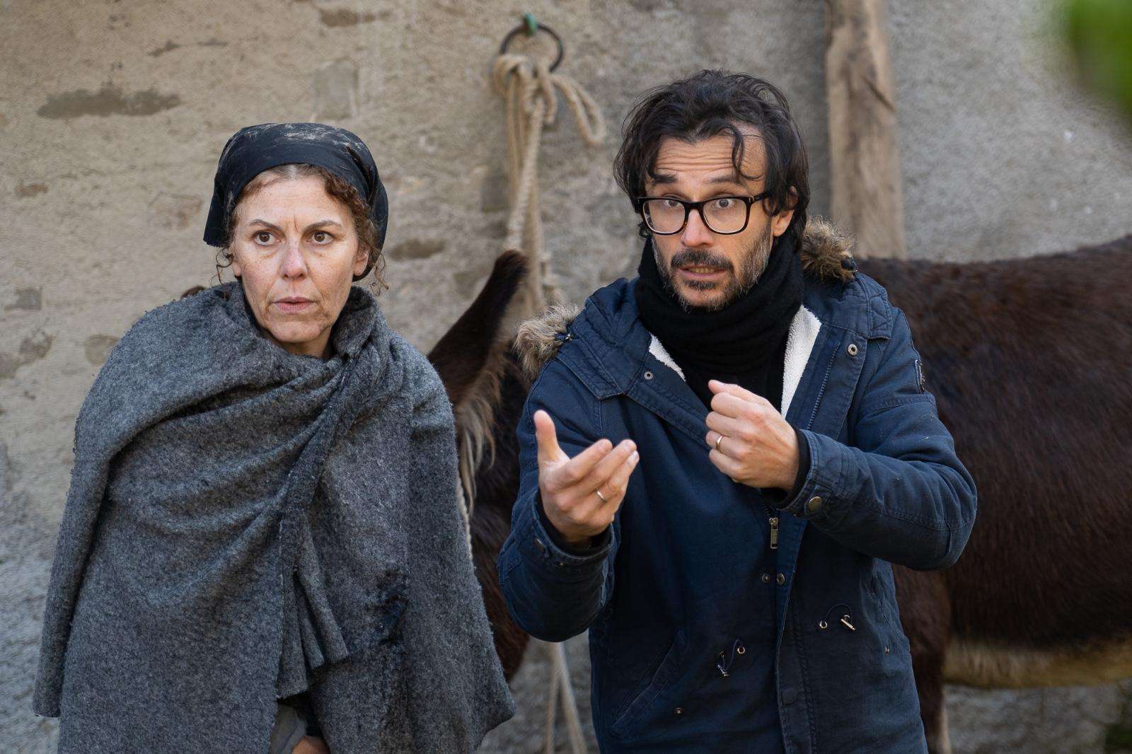 “Se venisse anche l'inferno” è il primo film di finzione prodotto da Echivisivi, e segue il successo di “Prima della fine. 